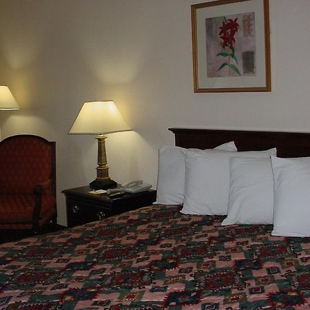 Rodeway Inn Montgomery Rom bilde